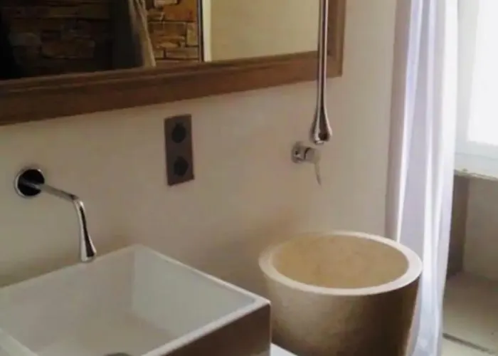 T2 Pied Dans L Eau * 阿雅克肖